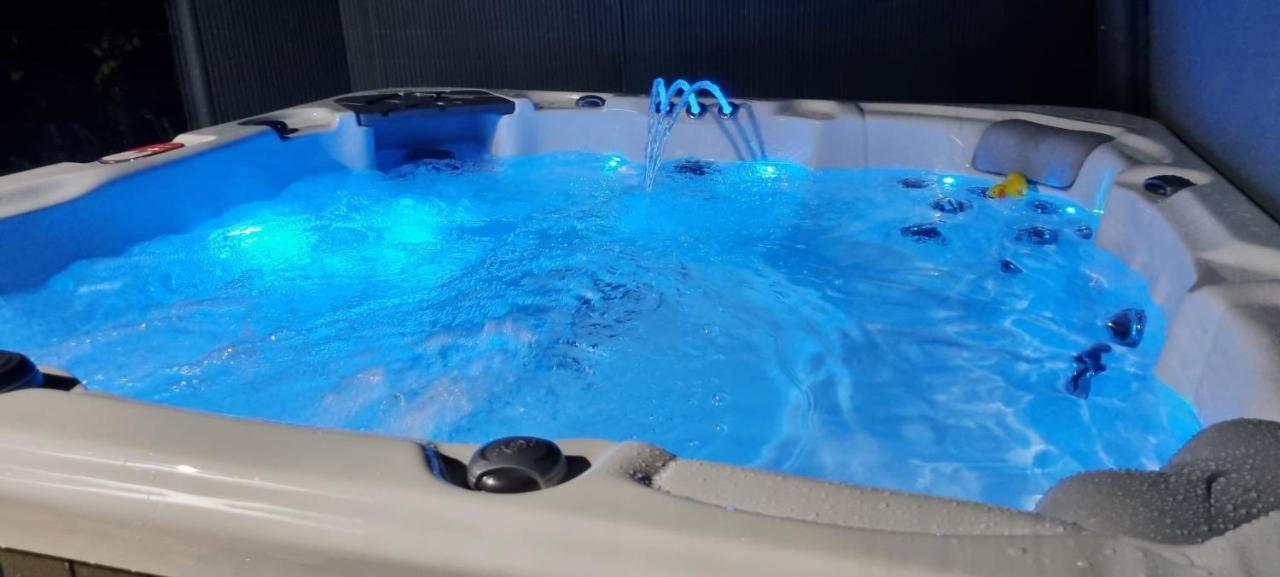 Villa Marthys House With Hot Tub Looe Exterior foto